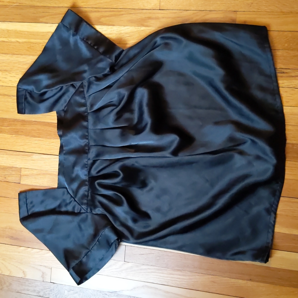 Apostrophe pleated square neck blouse